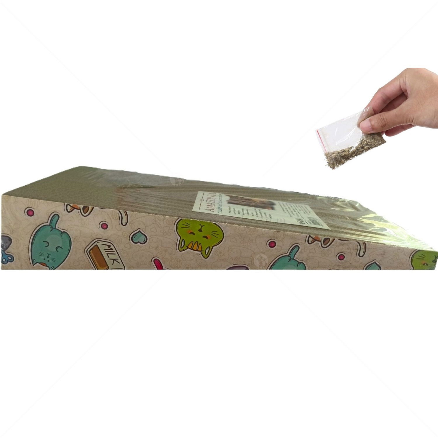 Драскало от картон "Рампа" с котешка билка, AMAZONIA, бежово