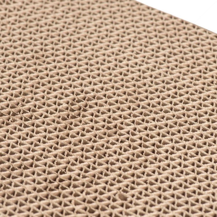 Драскало от картон с отвори и топчета ANIPRO, триъгълник