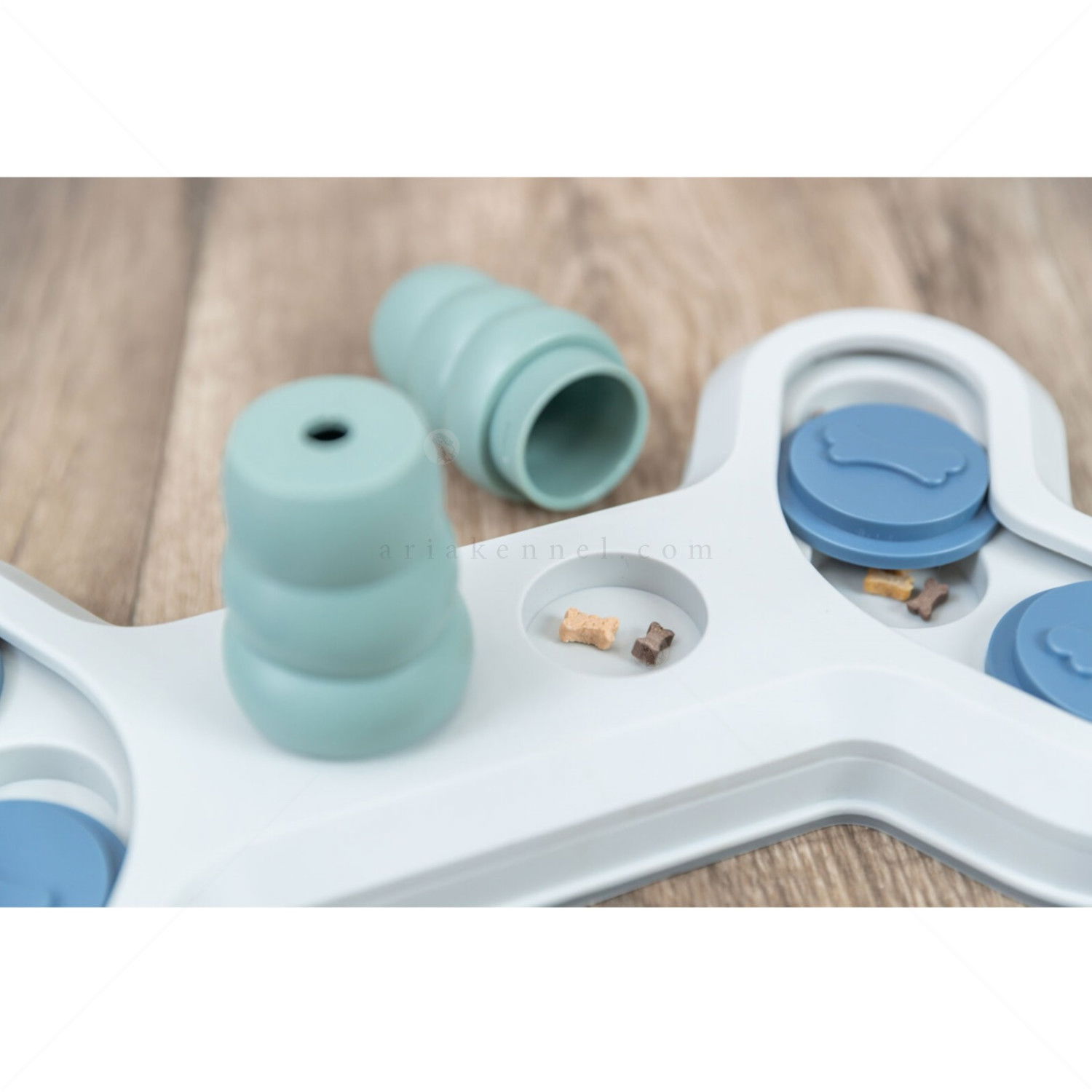 Интерактивна играчка TRIXIE Flip Bone Strategy Game