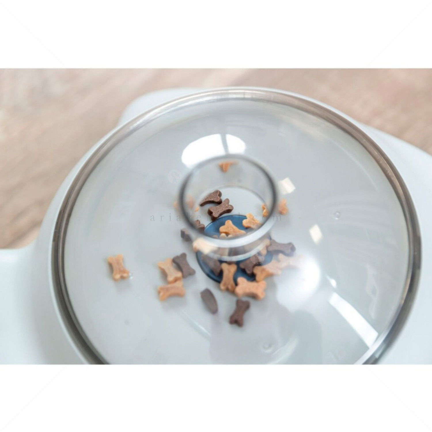 Интерактивна играчка с място за лакомства TRIXIE Snack Popper