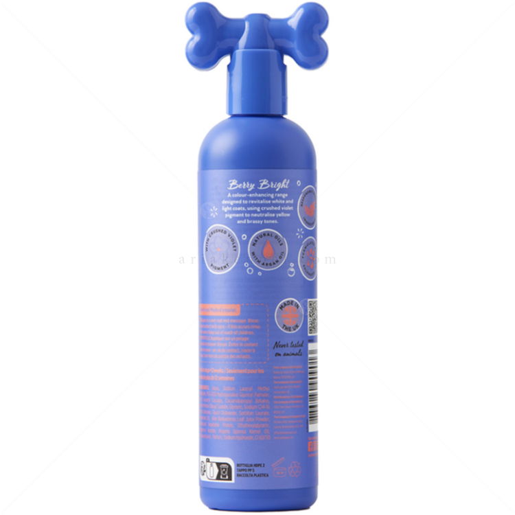 Изсветляващ шампоан за кучета с бяла или светла козина PET HEAD Berry Bright Whitening Shampoo