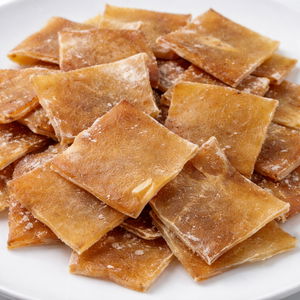 Лакомства от свинска кожа GRIZY