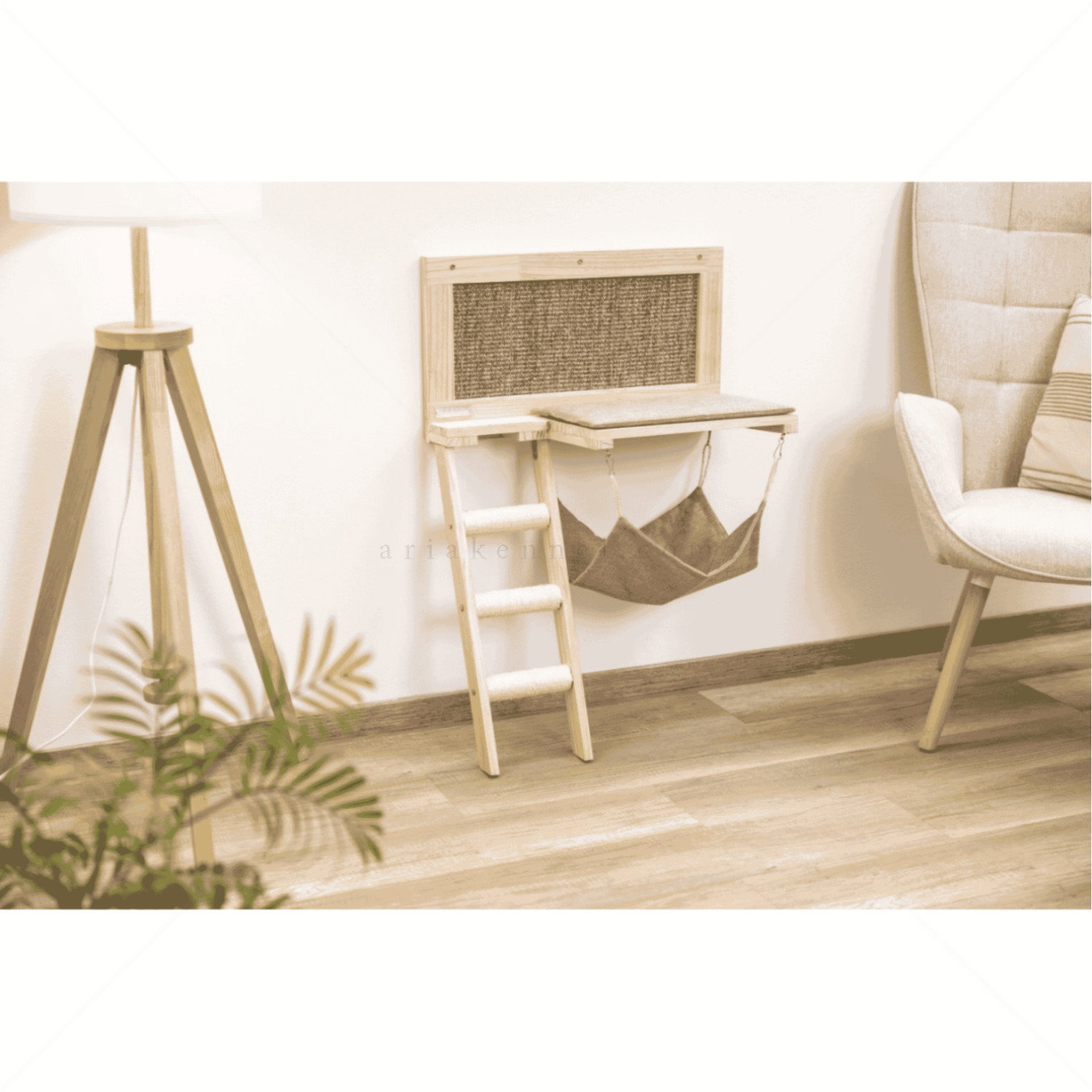 Катерушка за стена с място за почивка KERBL Cat Bed Timber brown