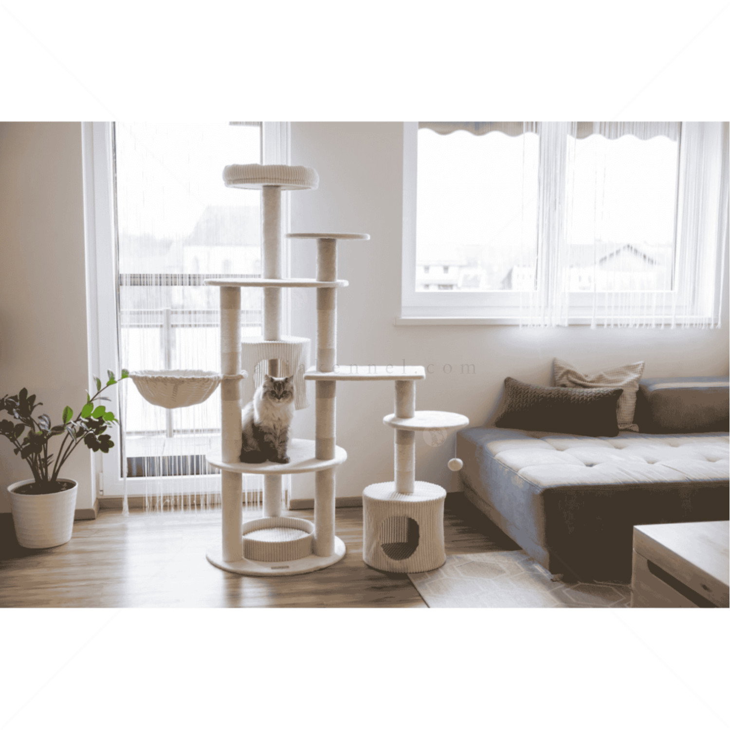 Катерушка Аника 164 см KERBL Cat Scratching Post Annika, beige