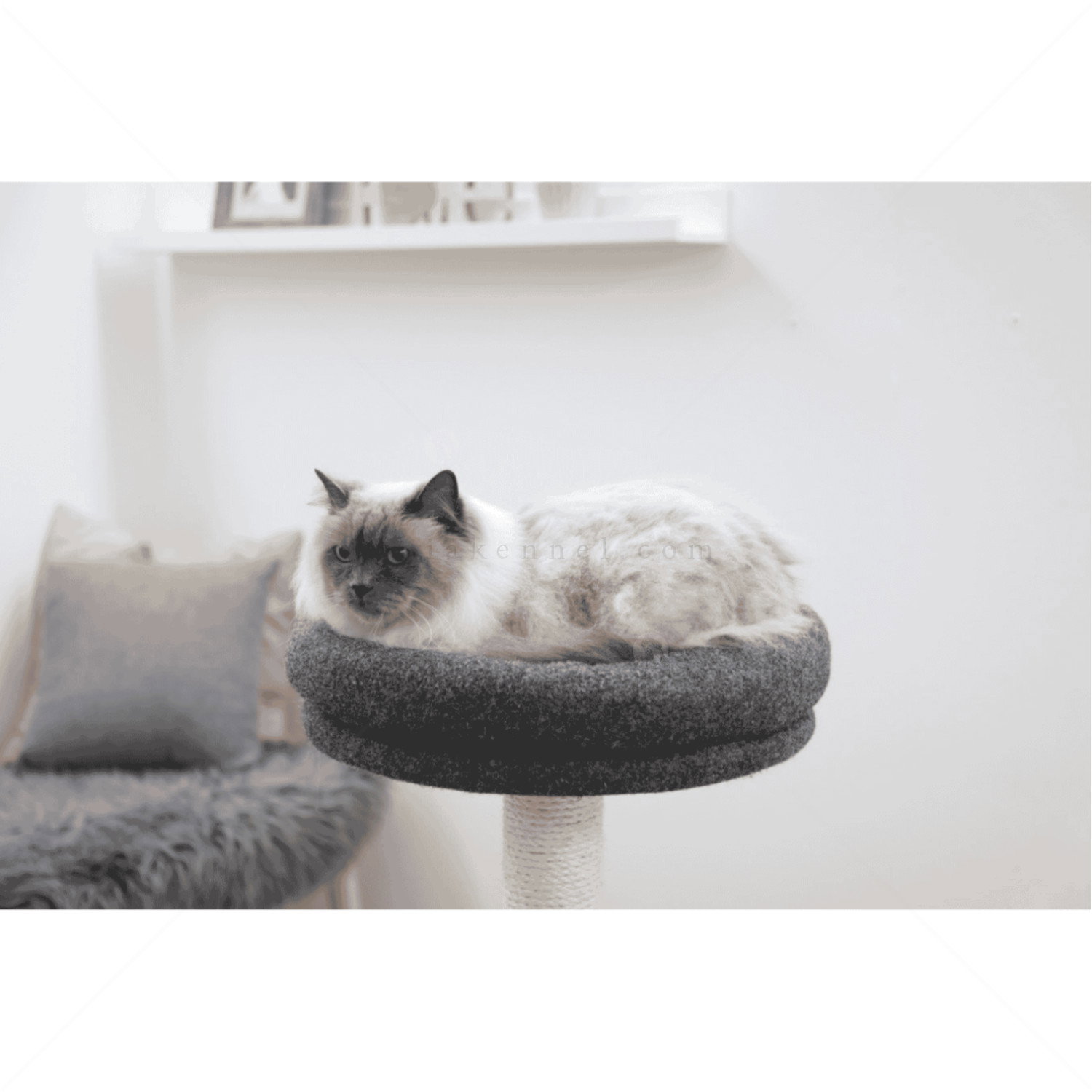 Катерушка Фридолин 106 см KERBL Cat Tree Fridolin made of felt, grey