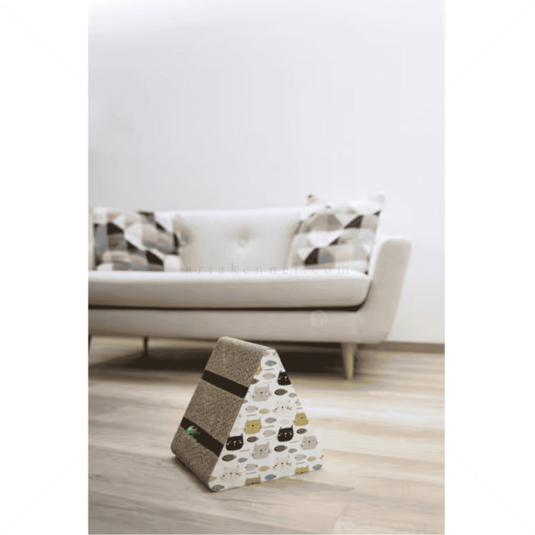 Триъгълно драскало от картон KERBL Cat Scratching Board Boon