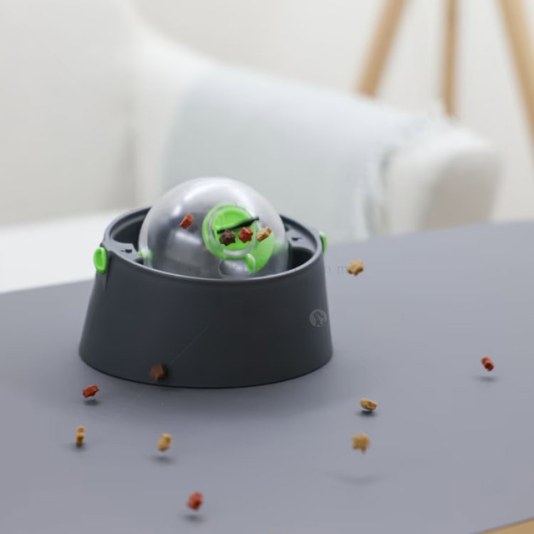 Интерактивна хранилка и играчка KERBL Multifeeder 3in1: Snack Ball, Food Bar & Lick Plate