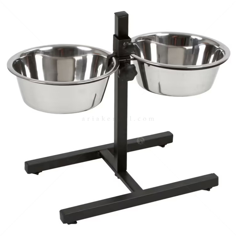 Метални купи с регулируема стойка KERBL Twin Feeder 2x2.800