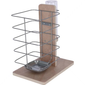 Дървена станция с поилка и хранилка за сено KERBL 2in1 Drinking & Feeding Station