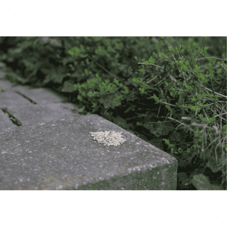Репелентни гранули срещу кучета и котки KERBL Deterrent granules