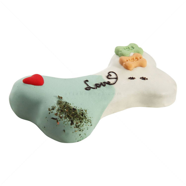 LOLO PETS Торта Love с говеждо месо и зеленчуци 250 гр.